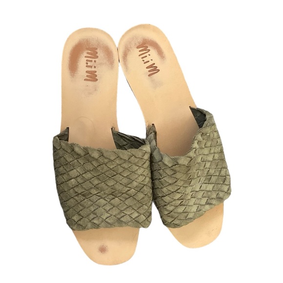 Authentic Mi.Mi Sandals - Picture 4 of 10